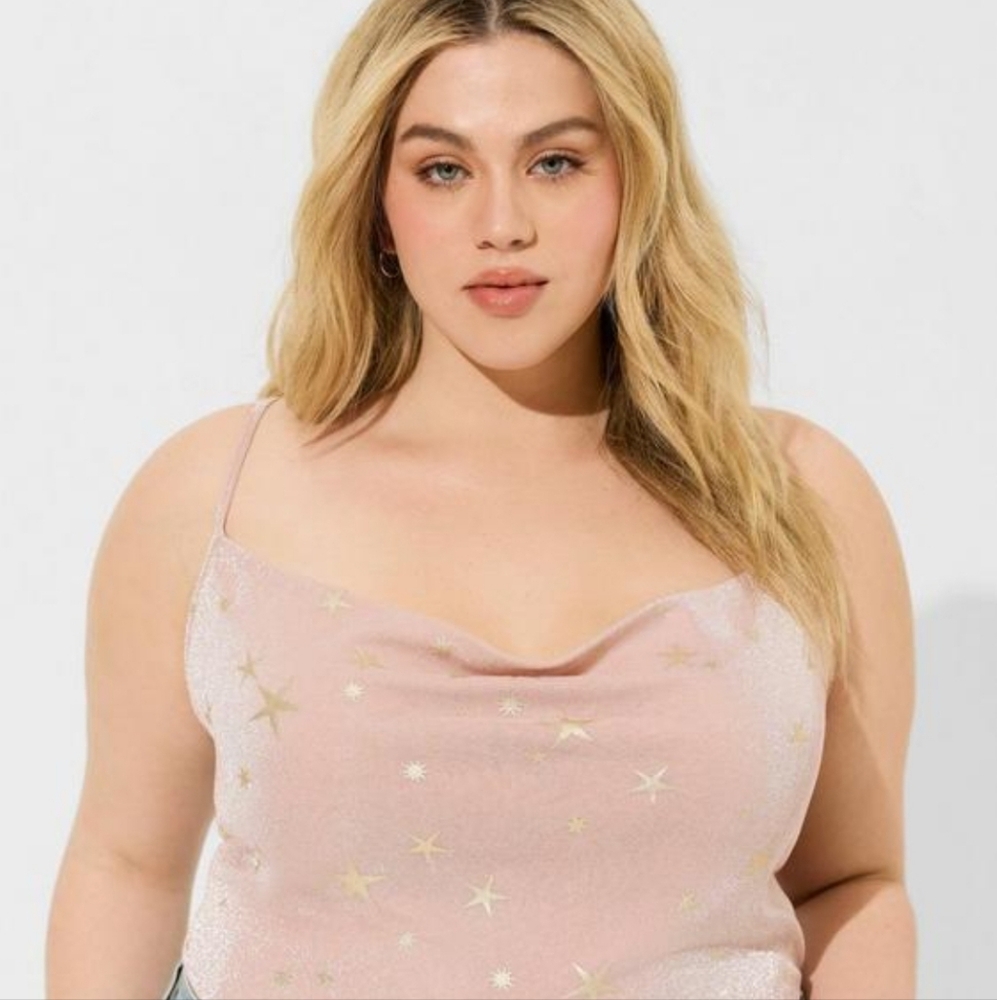 Torrid star print Size 2x  NWT